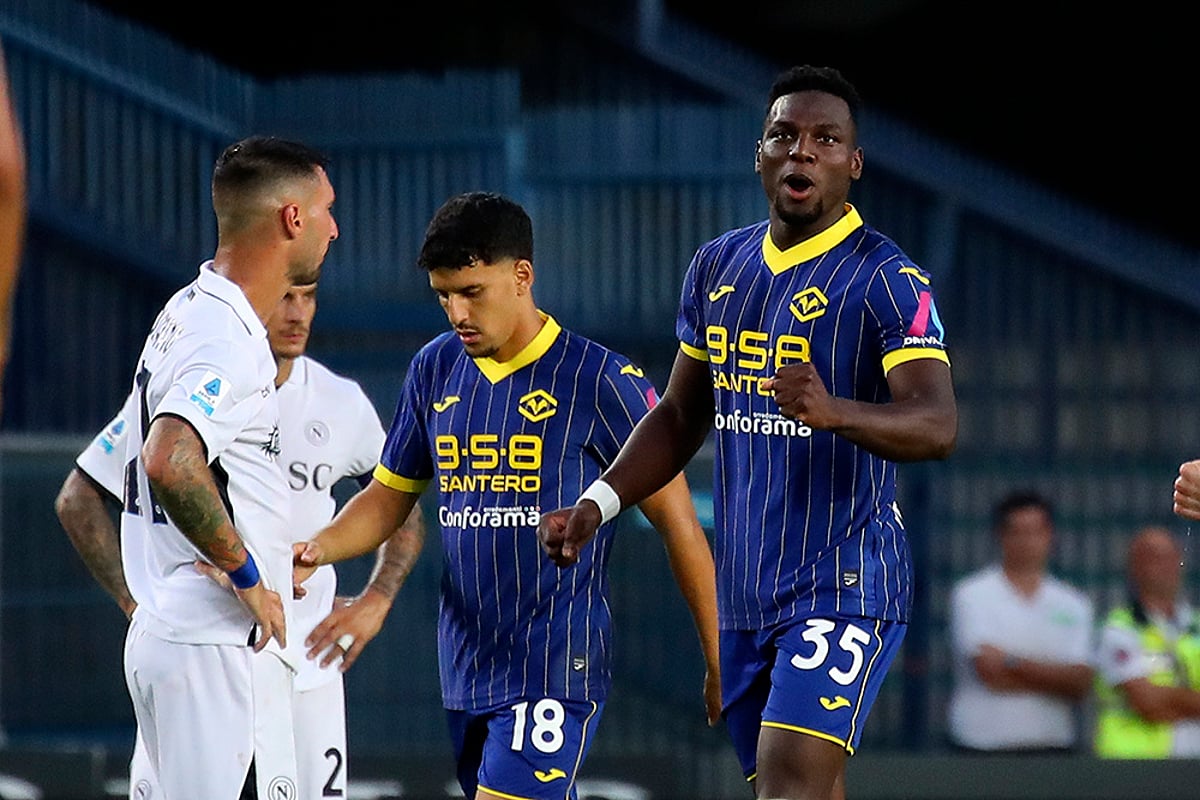 2024-25 Italy Serie A Soccer, Napoli vs Hellas Verona football_1
